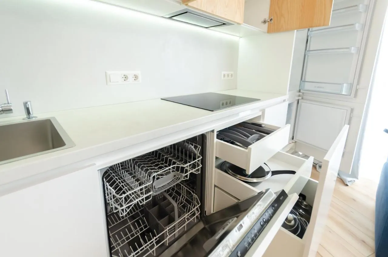 Petrovdom 35-74 In Panoramic 2 Bedroom Apartments At Rc Kvartet, 16Г Vasyl Lypkivskyi Street Kyiv