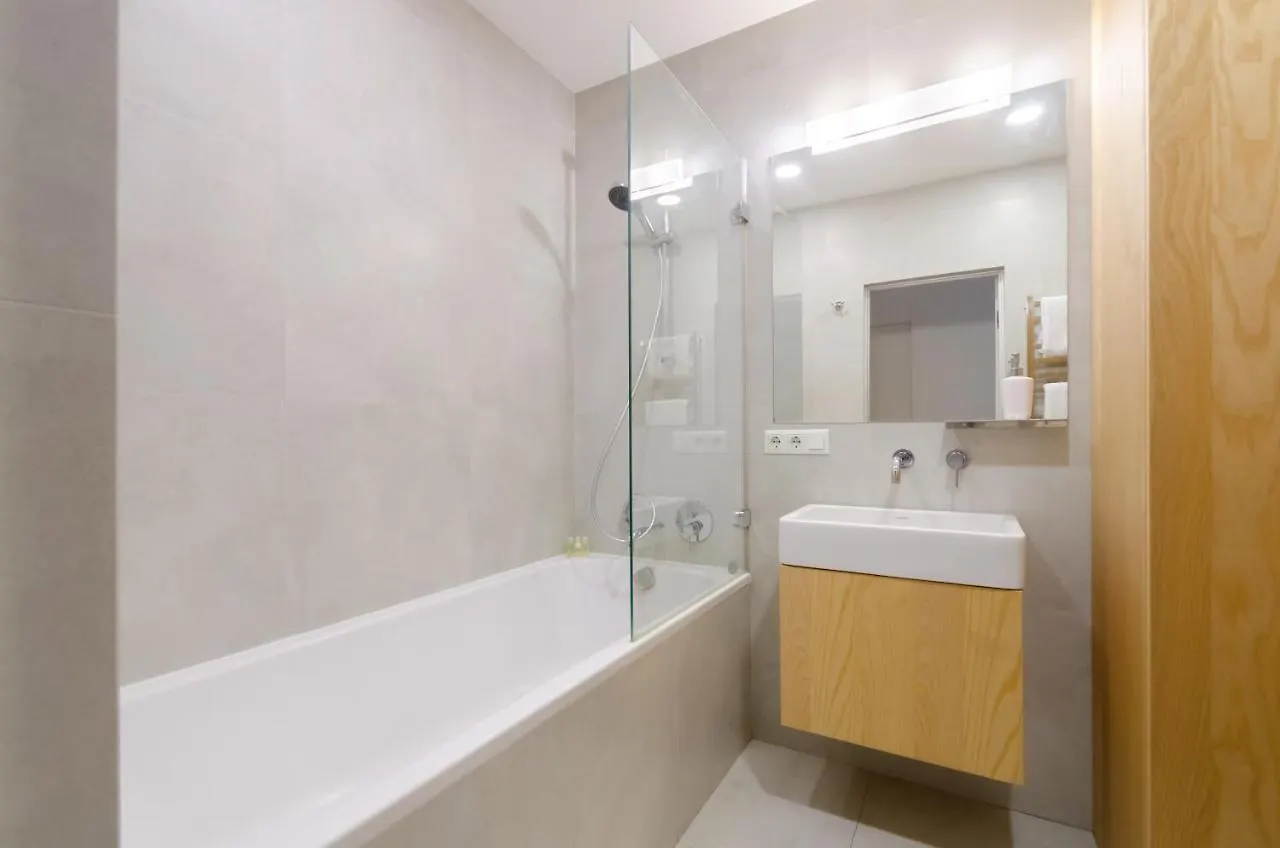 Petrovdom 35-74 In Panoramic 2 Bedroom Apartments At Rc Kvartet, 16Г Vasyl Lypkivskyi Street Kyiv
